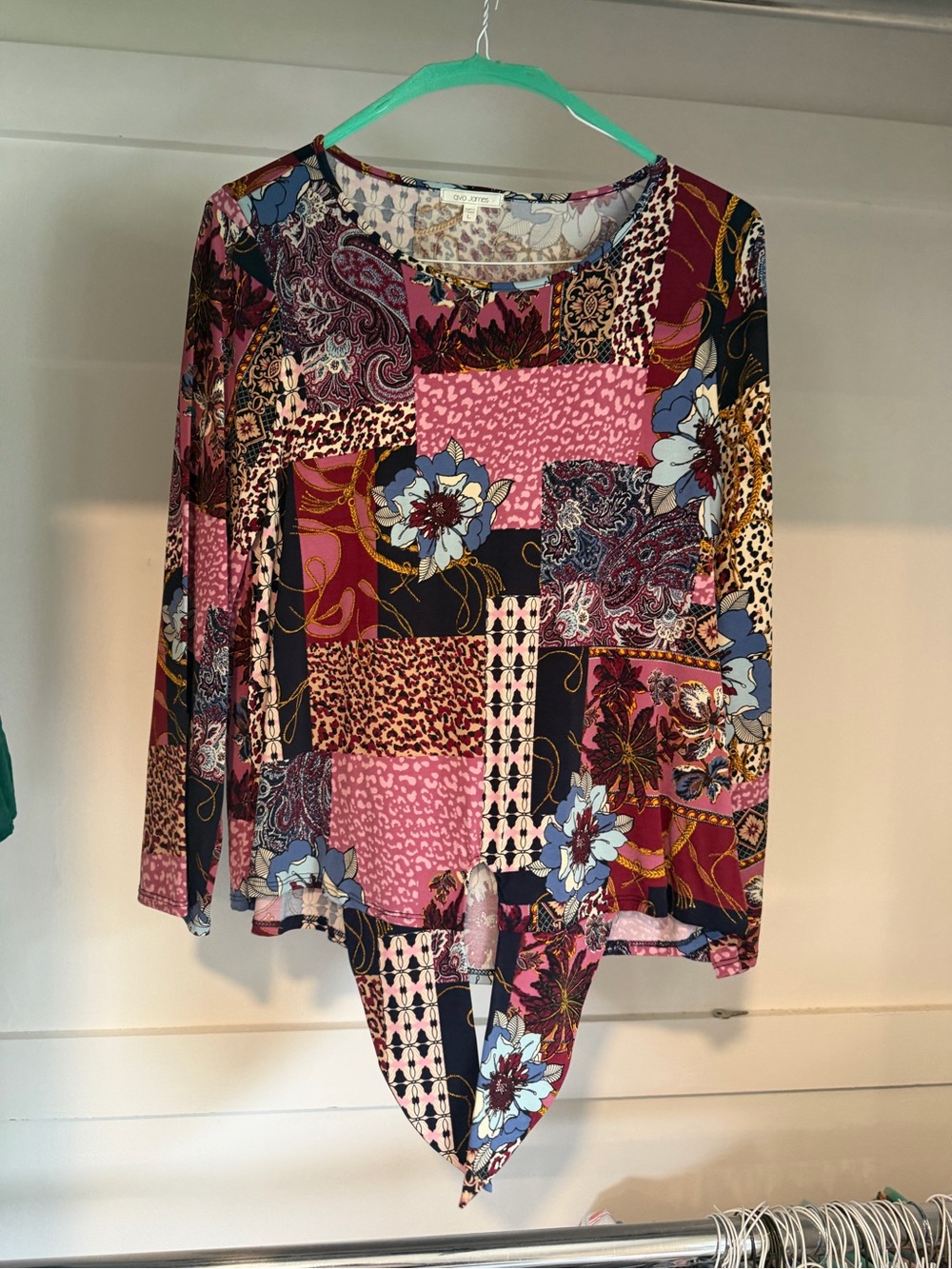 Ava James Women’s Long Sleeve Round Neck Blouse Top Red Multi Size Large